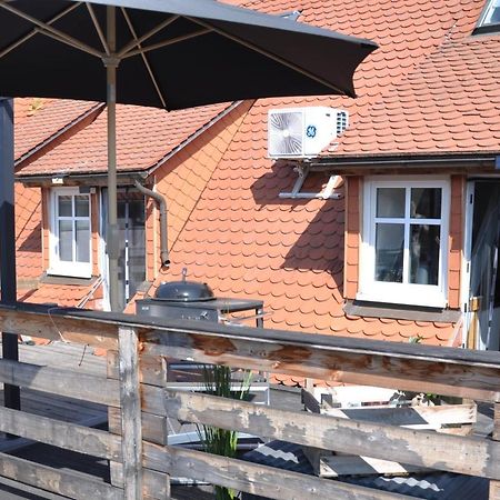 Gemuetliche Dachwohnung Mit Kleiner Oder Grosser Dachterrasse Nebeneinander 沃梅尔斯泰德 外观 照片