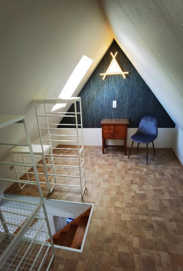 Gemuetliche Dachwohnung Mit Kleiner Oder Grosser Dachterrasse Nebeneinander 沃梅尔斯泰德 外观 照片