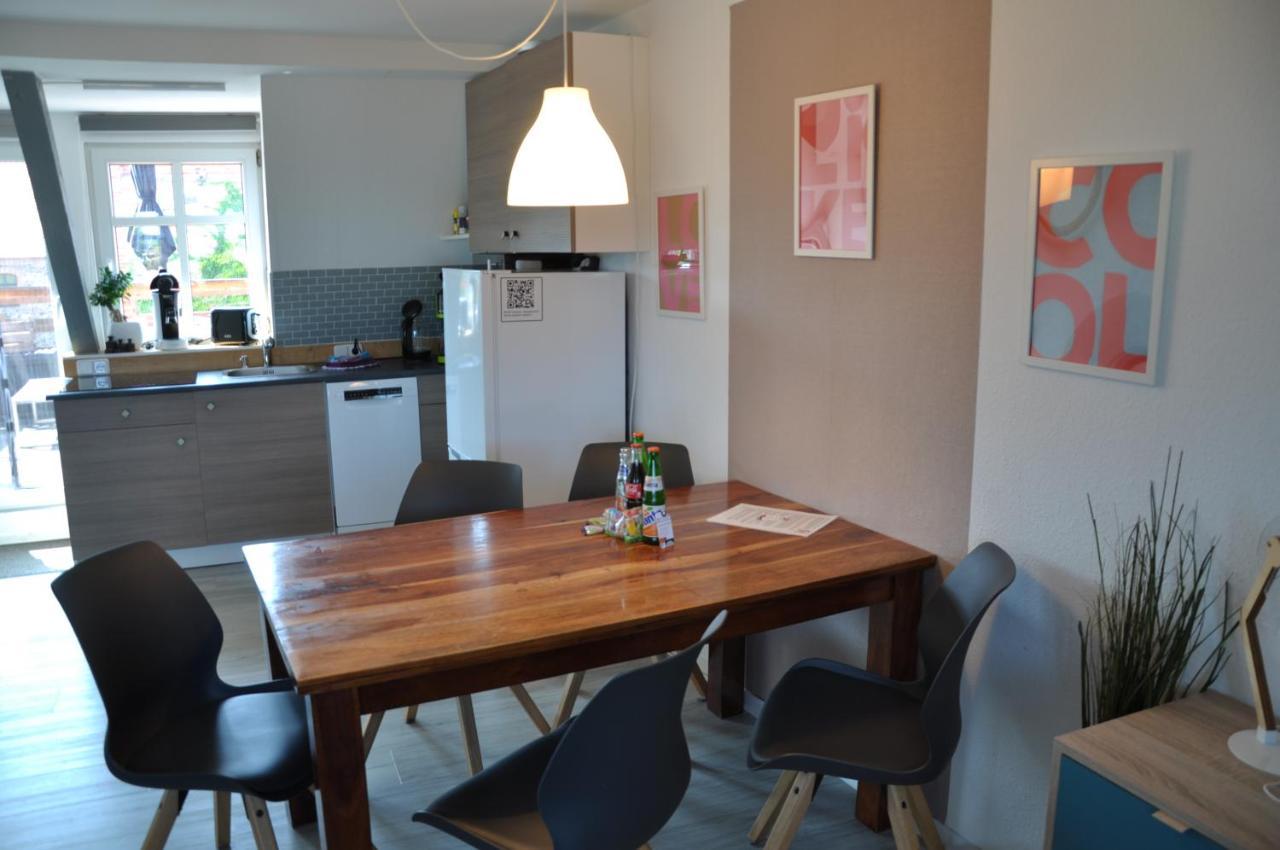 Gemuetliche Dachwohnung Mit Kleiner Oder Grosser Dachterrasse Nebeneinander 沃梅尔斯泰德 外观 照片