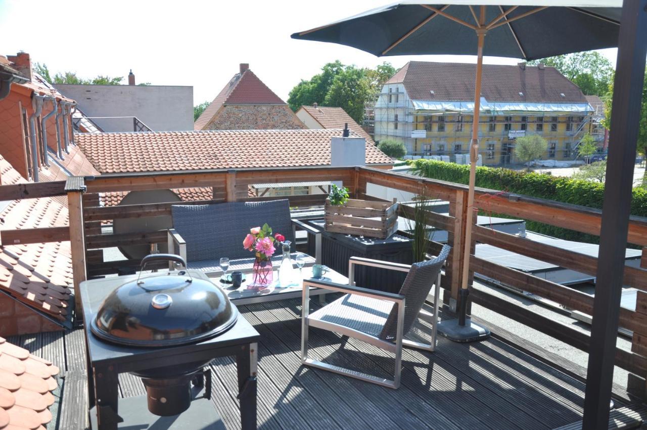 Gemuetliche Dachwohnung Mit Kleiner Oder Grosser Dachterrasse Nebeneinander 沃梅尔斯泰德 外观 照片