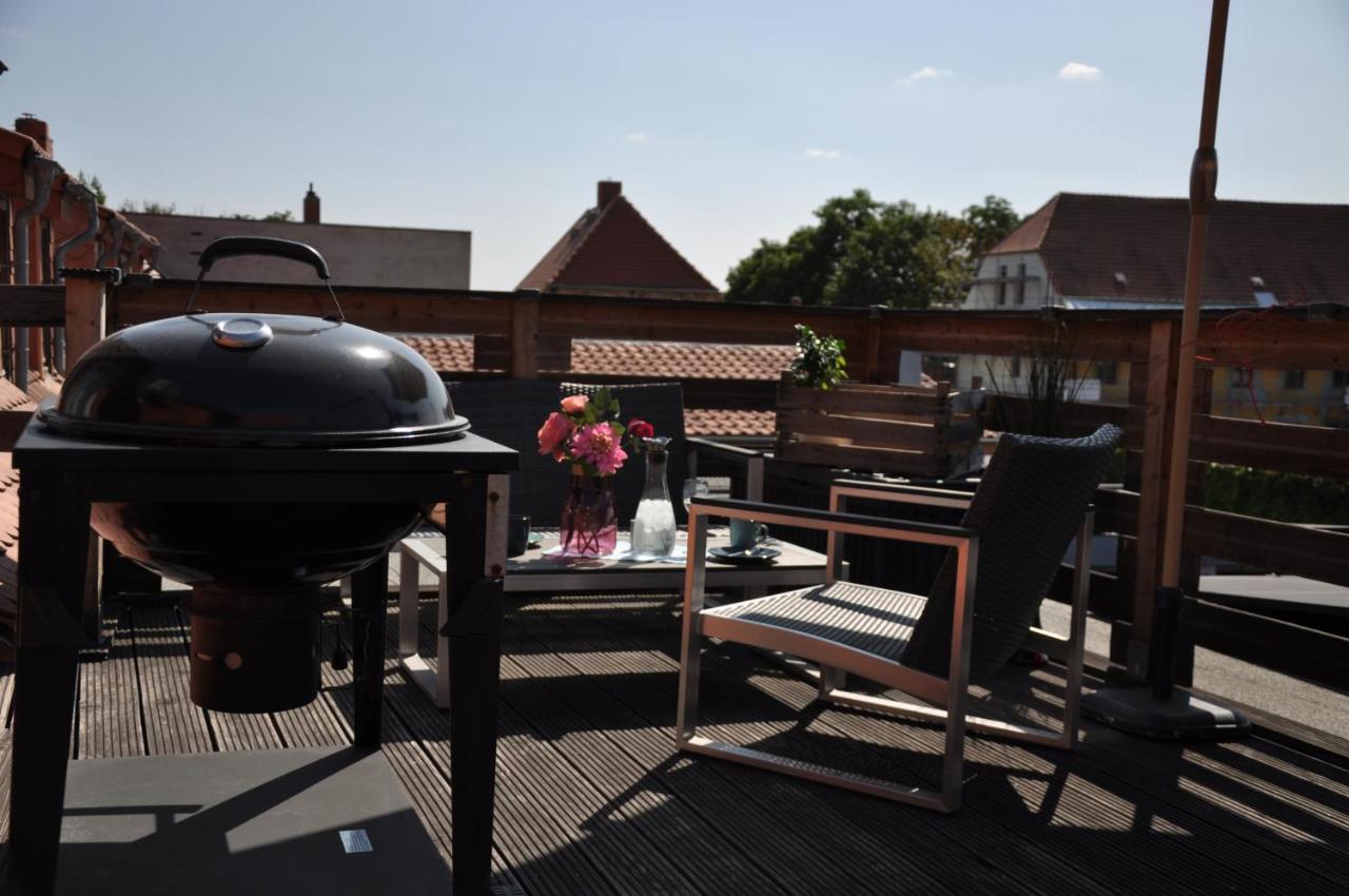 Gemuetliche Dachwohnung Mit Kleiner Oder Grosser Dachterrasse Nebeneinander 沃梅尔斯泰德 外观 照片